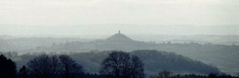 350px-GlastonburyTor_28PeterLand_29Feb2005_copy.jpg