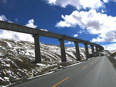 tibet-train.jpg