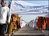 Moines au Cambodge