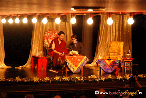 Karmapa_paris_2008_15.gif