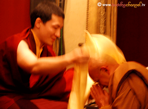 Karmapa_paris_2008_20.gif