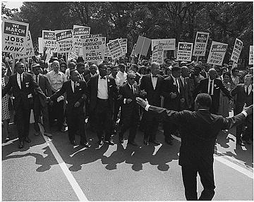Martin_Luther_King_peace_march.jpg