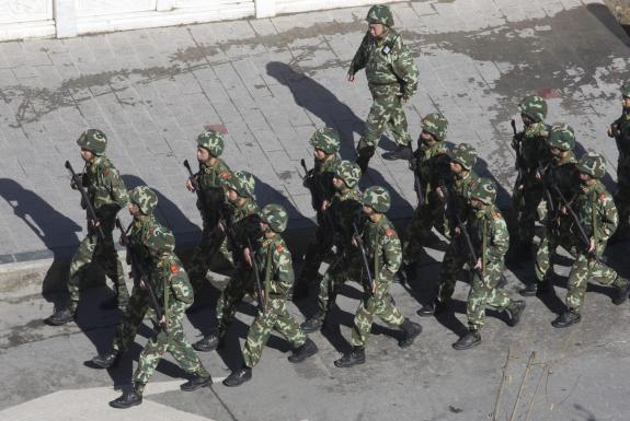 La Chine a renforcé les forces de sécurité gardant les frontières du Tibet, rapporte l'agence Chine nouvelle. La Chine a renforcé les forces de sécurité gardant les frontières du Tibet, rapporte l'agence Chine nouvelle.