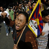 Des Tibétains exilés en Inde manifestent contre la politique du gouvernement chinois, 25 février 2009
