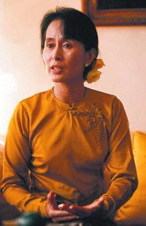 Birmanie - Opposition : Aung San Suu Kyi victime d’une machination