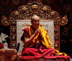 Le maire socialiste de Paris Bertrand Delanoë recevra le dalaï lama lors de sa visite en France prévue du 6 au 8 juin, a indiqué mardi à l'AFP Laurent Fary, porte-parole du maire, confirmant des informations de RTL.