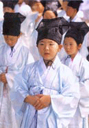 Jeunes adeptes du confucianisme