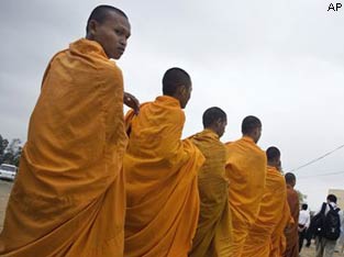 cambodia_monks3_2_.jpg