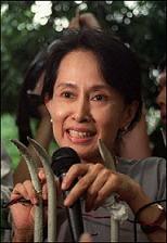 Aung_San_Suu_Kyi4.jpg