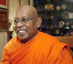 BHANTE_Walpola_Piyananda.jpg