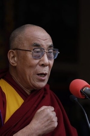 Le dalaï lama accuse mercredi les autorités chinoises de vouloir 'éradiquer le bouddhisme' au Tibet.