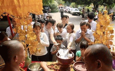2009-Khmer-New-Year-01.gif