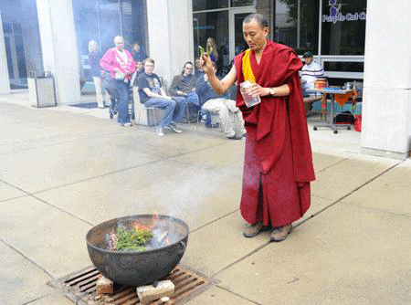 buddhistmonkceremony.gif