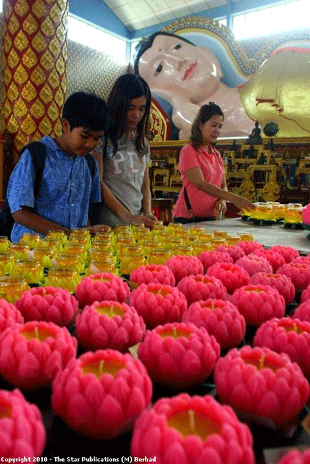 vesak.gif