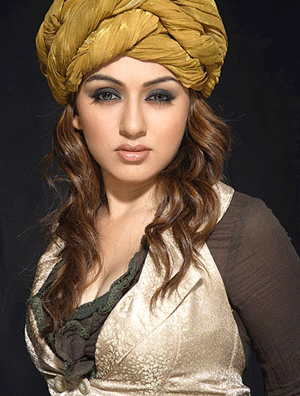 Hansika_Motwani__8_.gif