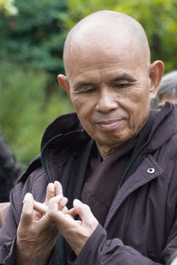ThichNhatHanh.gif