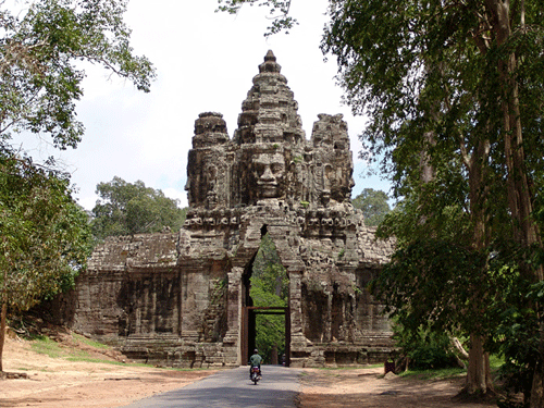 angkor_thom1.gif