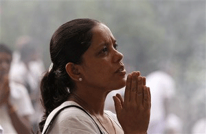 resized_VesakSriLanka.gif