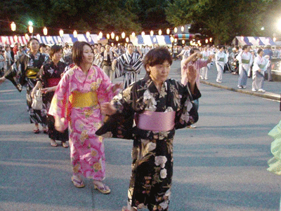 obon_festival_dancers.gif