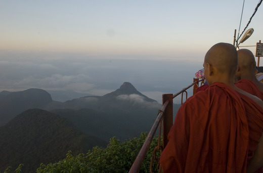 adams_peak_sri_lanka.jpg