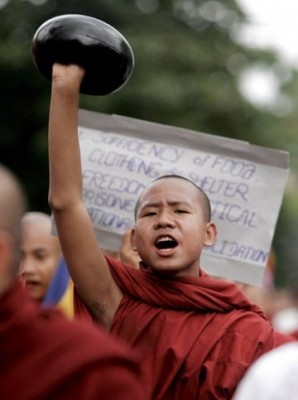 burmese_monk.jpg