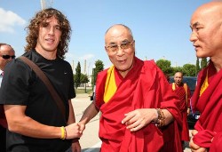 puyol_dalai_lama.jpg