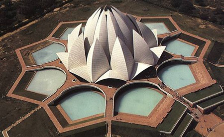 tamplo_del_loto1.jpg