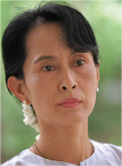 aung_san_suu_kyi-8.jpg