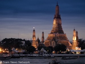 Wat Arun, un des neuf temples sacrés de Bangkok