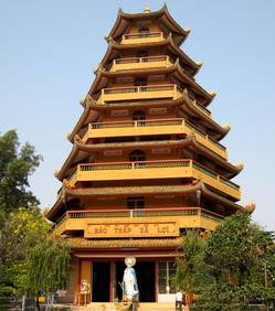 pagode-giac-lam-credits-photo-katinalynn-flickr_4095_w250.jpg