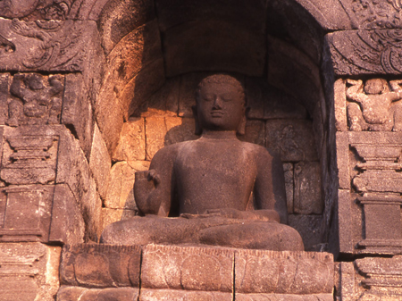 borobudur-der.jpg