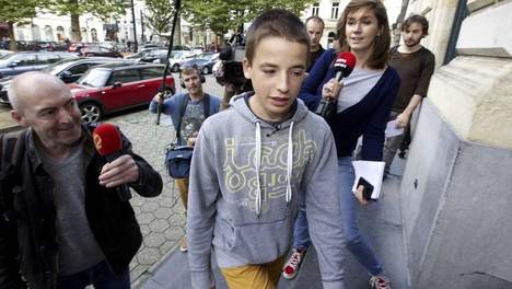 © afp. Giel, maandag voor het begin van de zitting in Gent. © afp. Giel, maandag voor het begin van de zitting in Gent.