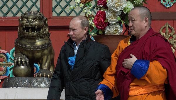 Vladimir Poutine à la rencontre des bouddhistes russes. (Archive)