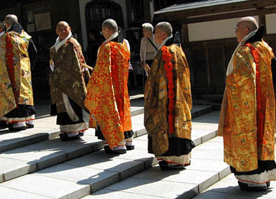 shingon_monk_koya-2.gif