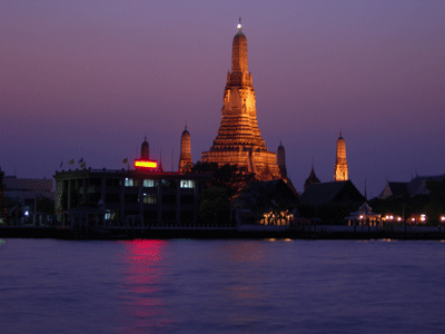 Wat Arun at the sunset