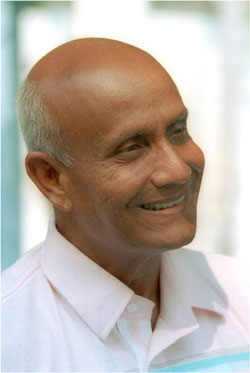 sri_chinmoy_12.jpg