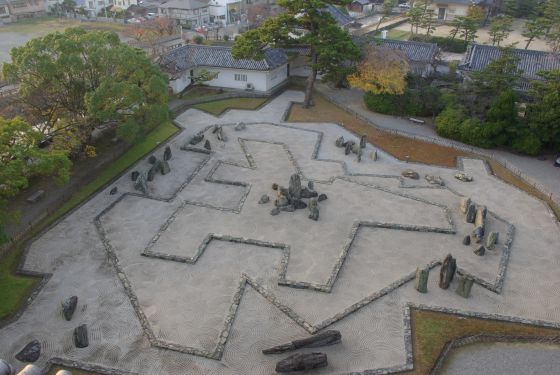 Jardín del Castillo Kishiwada, 1954, de Mirei Shigemori. / Mitsuaki Shigemori
