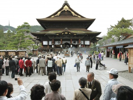 Der buddhistische Zenkoji-Tempel in der japanischen Stadt Nagano. (AFP)