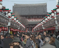 tokyo-sensoji-nakamise-stre.gif