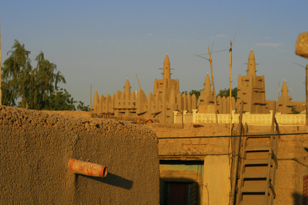 Les Semelles Féériques à Niamey - Mosquée