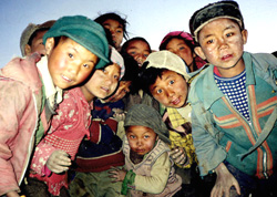 Enfants de villages tibétains