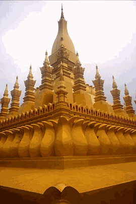 pha-that-luang05_270_x_405_.gif